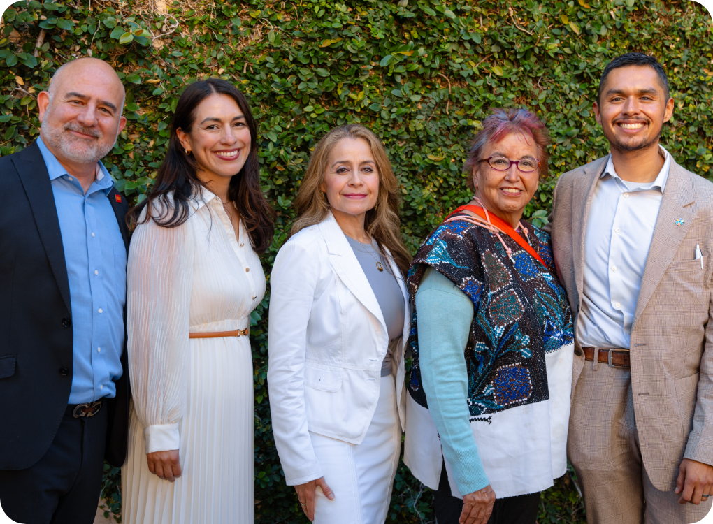 4 members of the El Camino Fund Leadership Council and Miguel Lopez